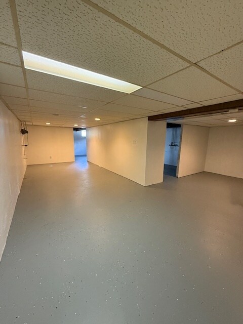 Building Photo - 1065 Hadwin Dr