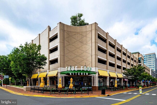 Building Photo - 12000 Trotter Ln