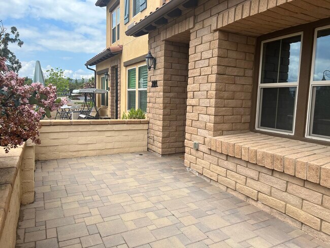 Building Photo - 2404 Sanabria Ln