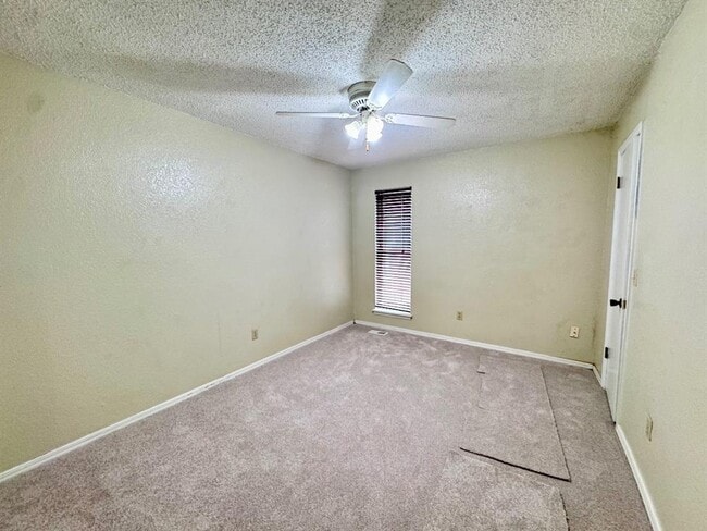 Building Photo - 1037 NW 166th St