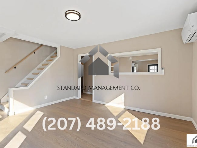 Building Photo - Spacious 4-Bedroom Home with Garage & Modern Heating  for Rent in Waterville