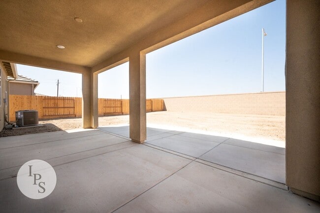 Building Photo - BRAND NEW!! Madera Westside Home, 3BR/2BA,...