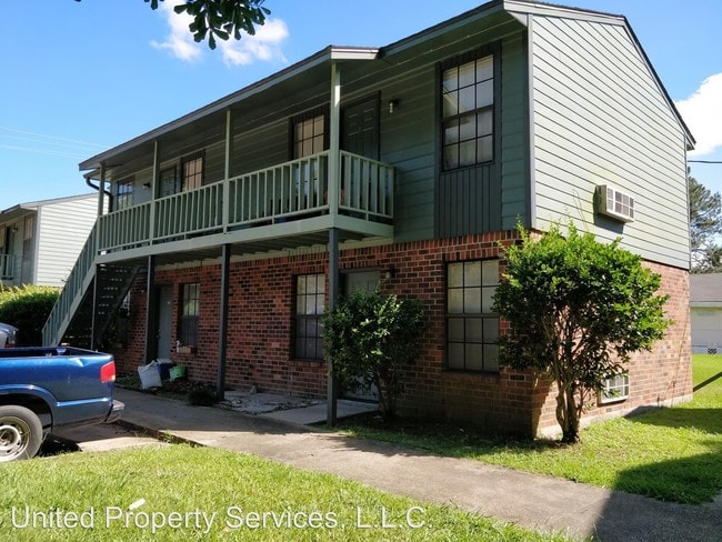 Building Photo - 702 Bonin Rd