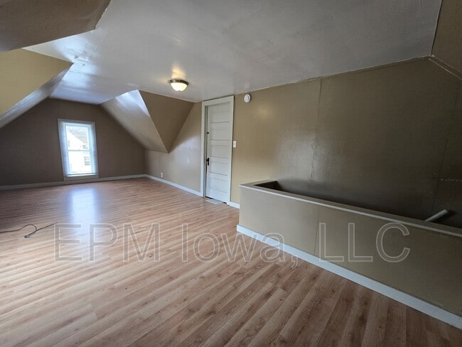 Building Photo - 823 Glenwood St