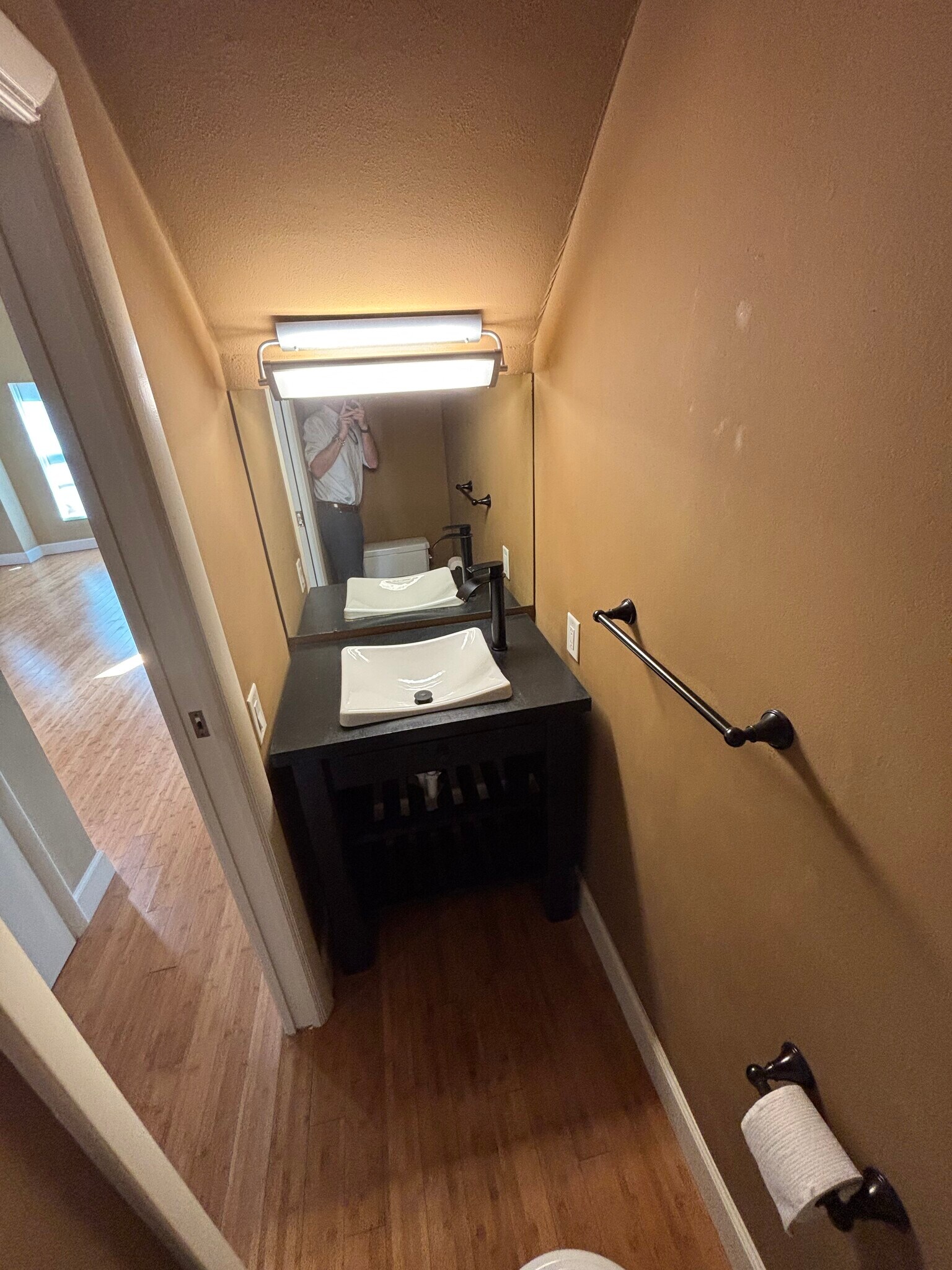 First floor half bath - 4950 Bayshore Blvd