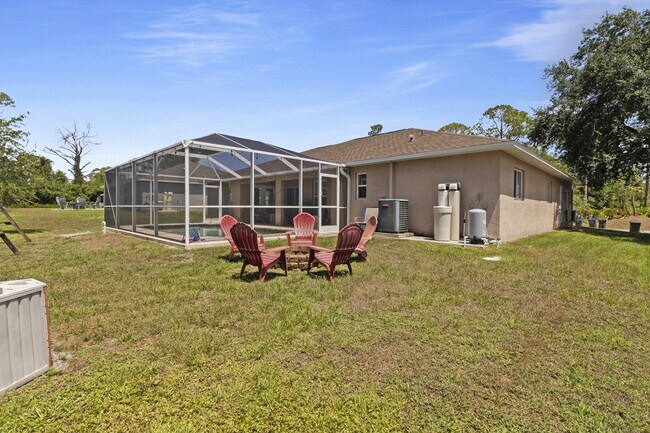 Building Photo - 3453 Ikola Ave