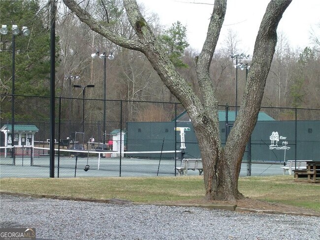 Building Photo - 625 Clear Lake Terrace
