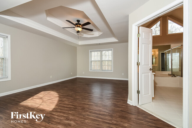 Building Photo - 47 Camelot Ct