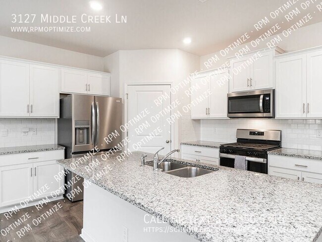 Building Photo - 3127 Middle Creek Ln