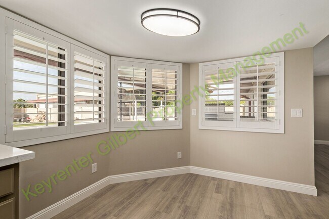 Building Photo - Beautiful Gilbert Home with Shared Pool — Perfect Location & Modern Upgrades!