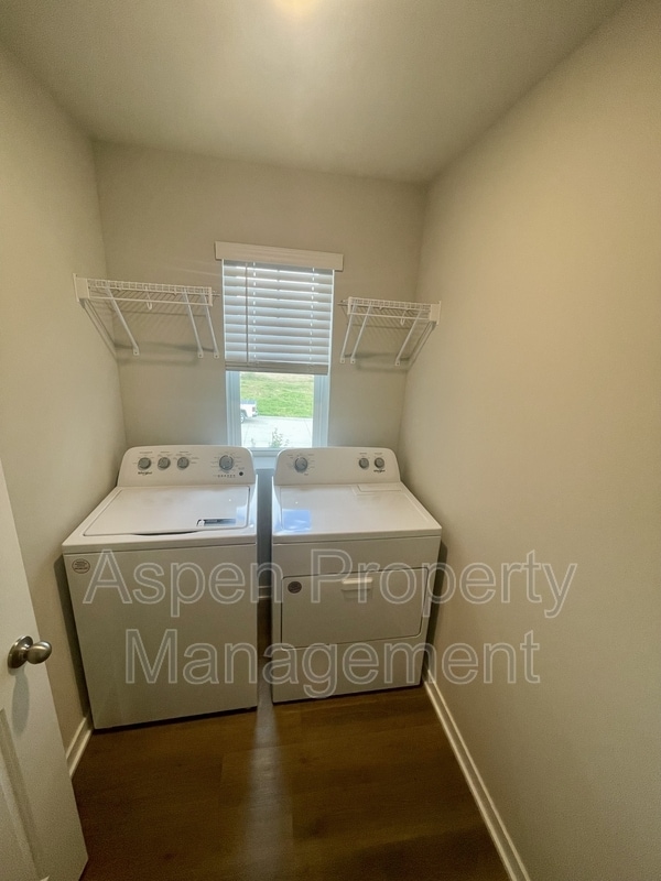 Building Photo - 577 N Kimberlite St