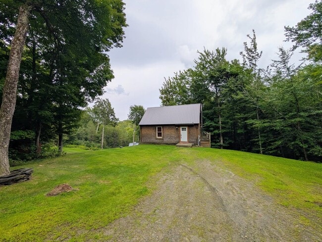 Building Photo - 137 Old Jay-Montgomery Rd