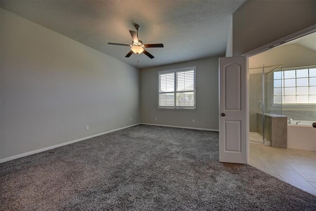 Building Photo - 1012 Trellis Pass