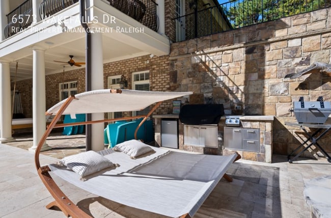 Building Photo - 6573 Wakefalls Dr