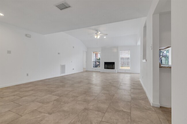 Building Photo - 4307 Eagle Fork Dr
