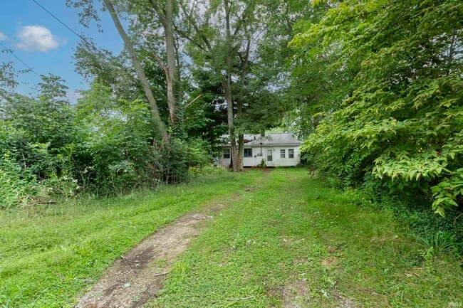 Building Photo - 1634 N Olive St