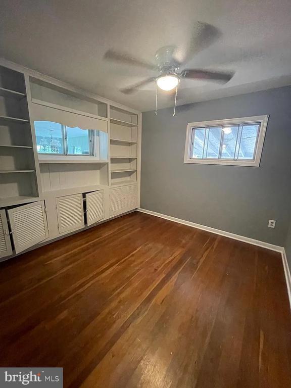 Building Photo - 205 Old Magothy Bridge Rd