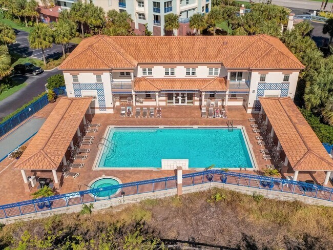 Building Photo - Beautiful Ocean Walk Condo Available April 10, 2026