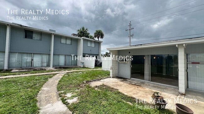Building Photo - 1010 N Fiske Blvd