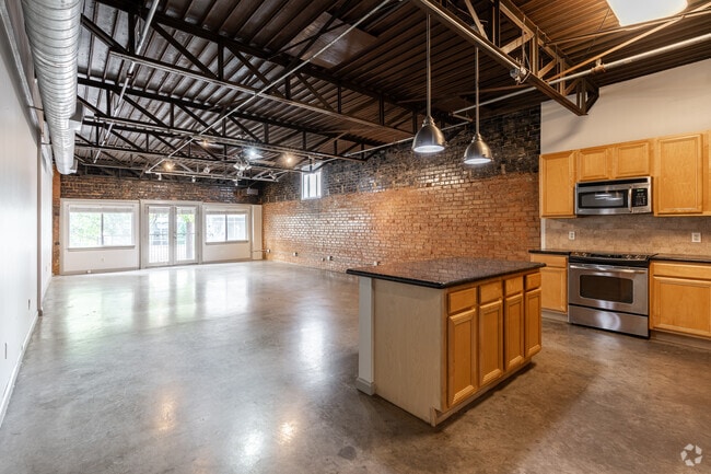 Primary Photo - 7 Up Lofts