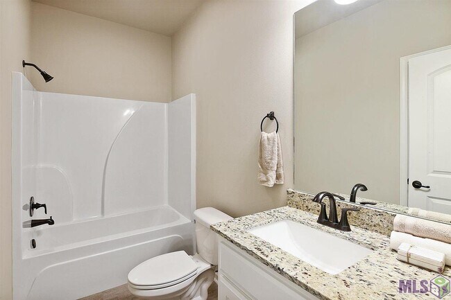 Building Photo - 2948 S Roth Ave