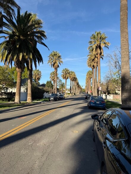 Building Photo - 3460 Brockton Ave