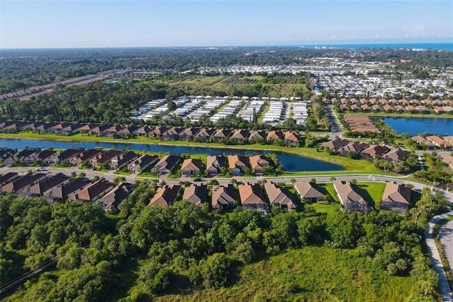 Building Photo - 5580 Semolino St