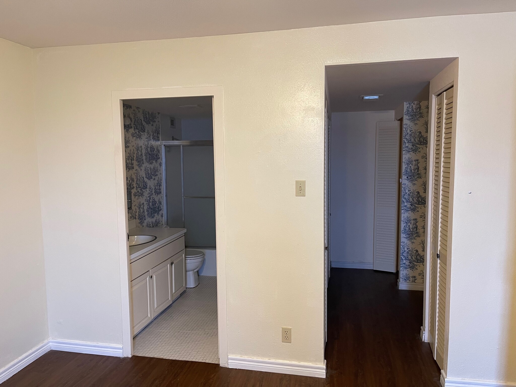 Building Photo - 7520 Hornwood Dr