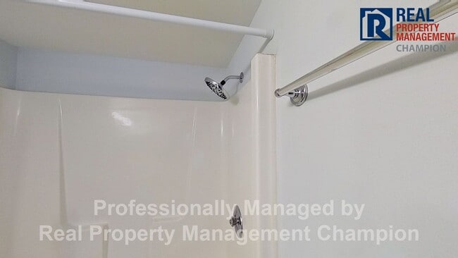 Building Photo - 2 BD/2 BA Ground Floor Condo in Holly Tree w/Community Pool