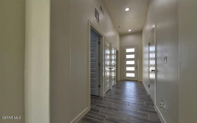 Building Photo - 51073 Sand Verbena Ave