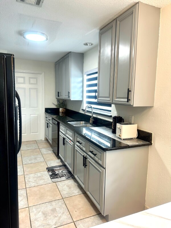 Building Photo - 8453 Mattituck Cir