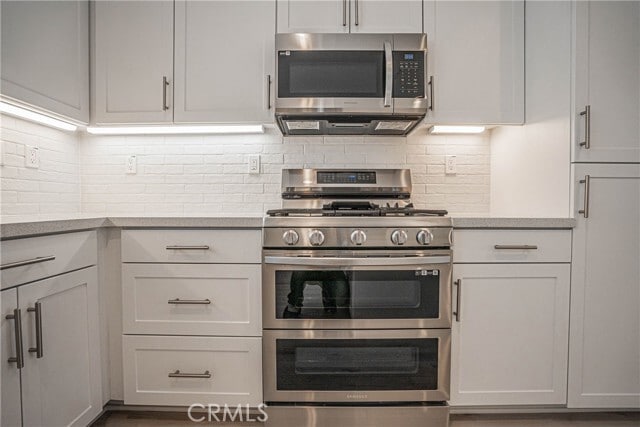 Building Photo - 2317 W Broadway