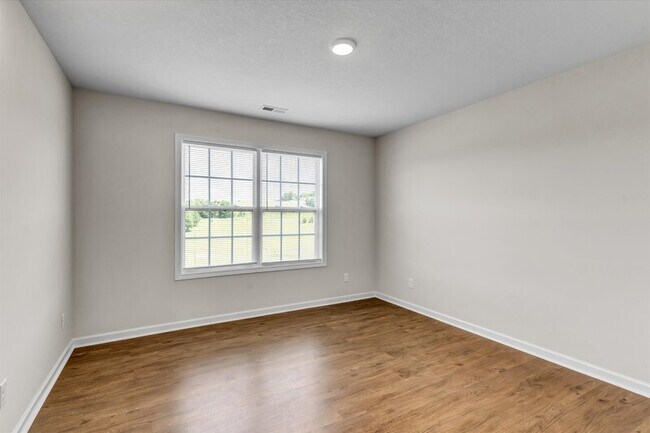Building Photo - 2030 McCleary Rd