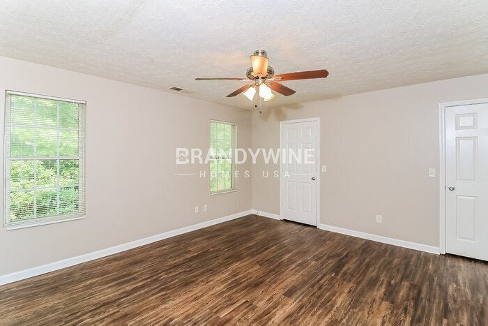 Building Photo - 3918 Tolliver Hills Dr