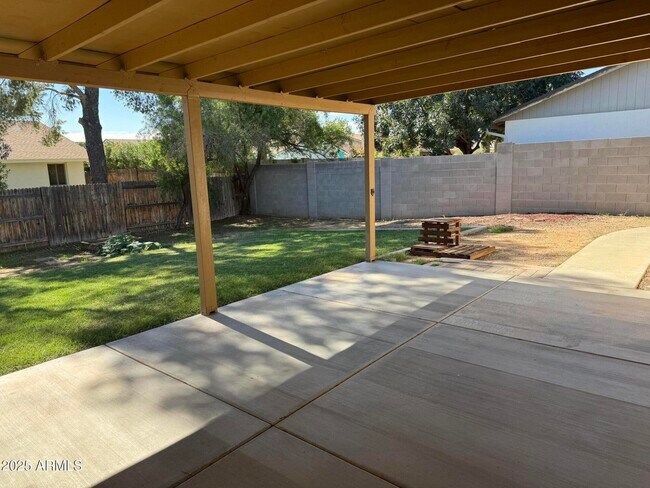 Building Photo - 3753 E Charter Oak Rd