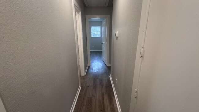 Building Photo - 3503 Division St