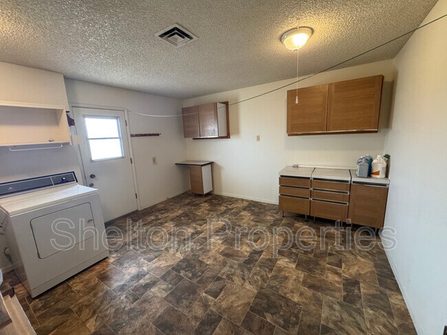 Building Photo - 12503 W Rampart Dr