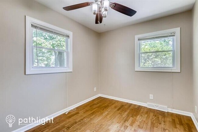 Building Photo - 37 Briarwood Drive, Crystal Lake, IL, 60014