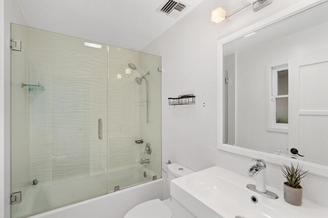 Second Bathroom with Shower and Tub - 13437 McCormick St