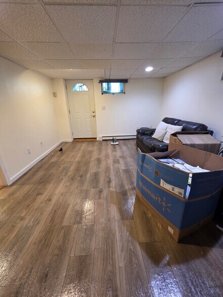 Building Photo - 1 Gildo Pl