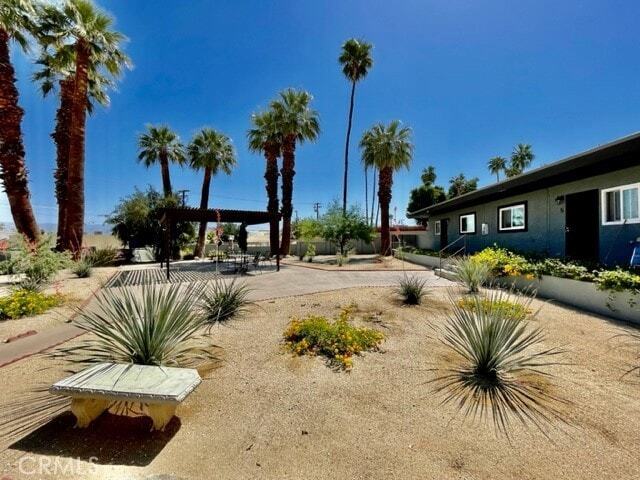 Building Photo - 36957 Melrose Dr