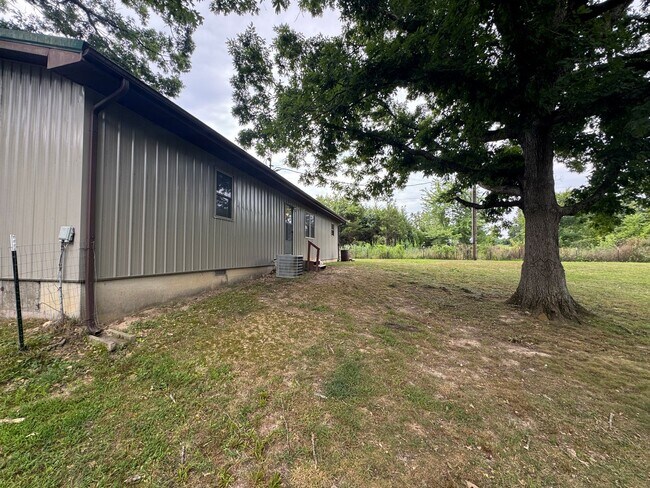 Building Photo - 14467 Worth Ln