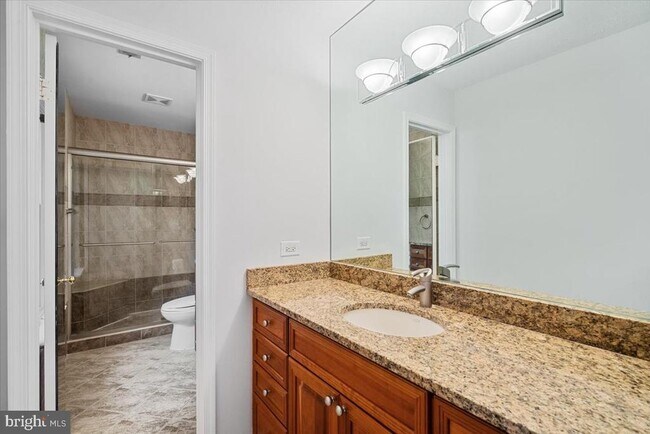 Building Photo - 11811 Dinwiddie Dr