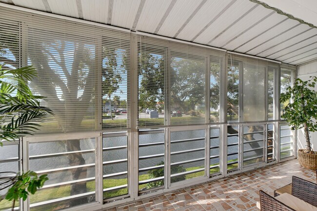 Building Photo - 169 Brittany Terrace