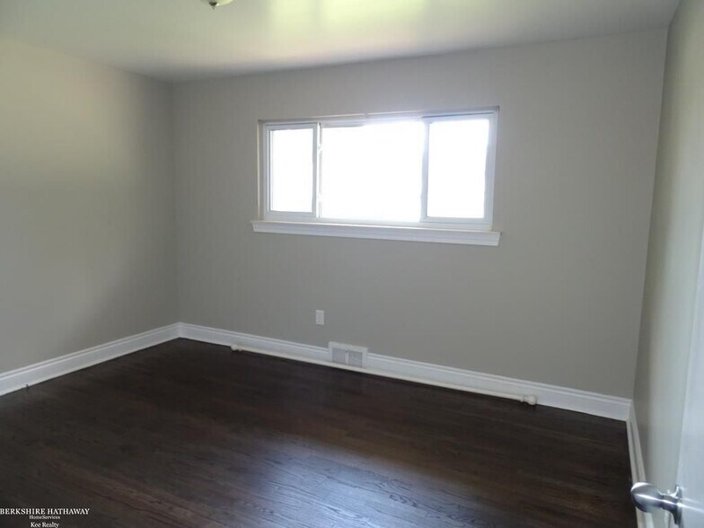 Building Photo - 32106 Gainsborough Dr