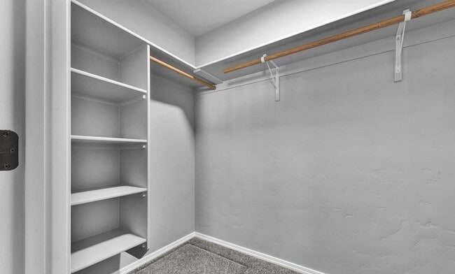 Building Photo - Welcome to this stunning 4-bedroom, 2-bathroom home located in the vibrant community of Caldwell,...