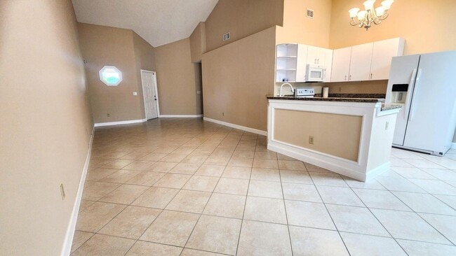 Building Photo - 8463 Dynasty Dr