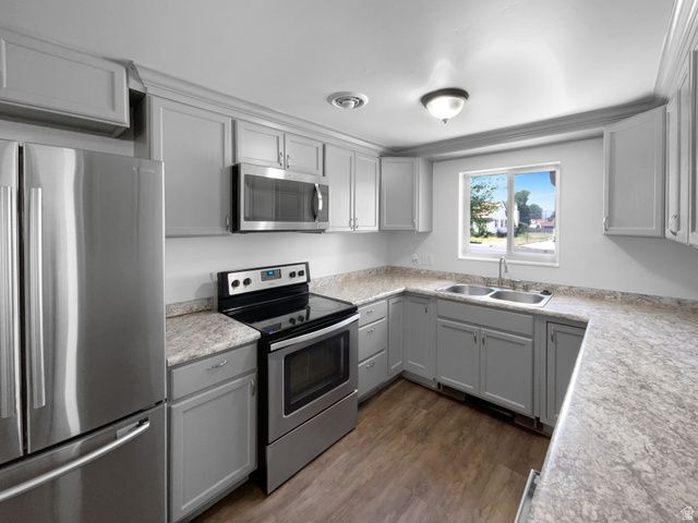 Building Photo - 270 N 500 E