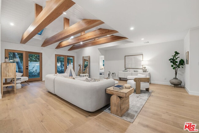 Building Photo - 4525 Greenbush Ave