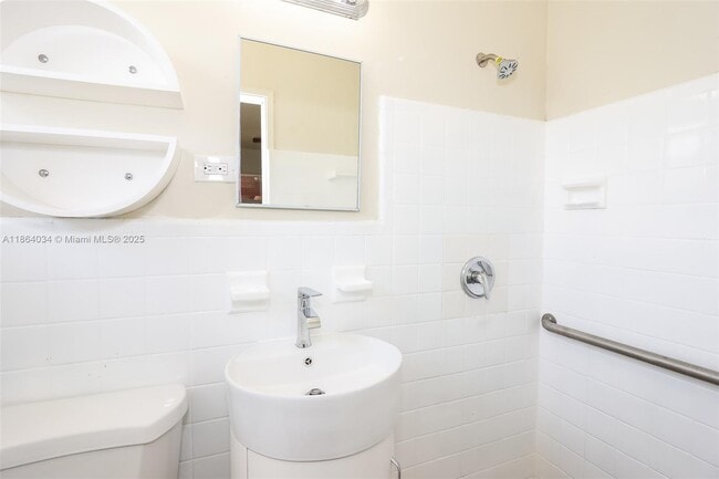 Building Photo - 6505 Flagler St